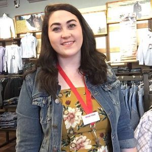 Meet your Posher, Casey